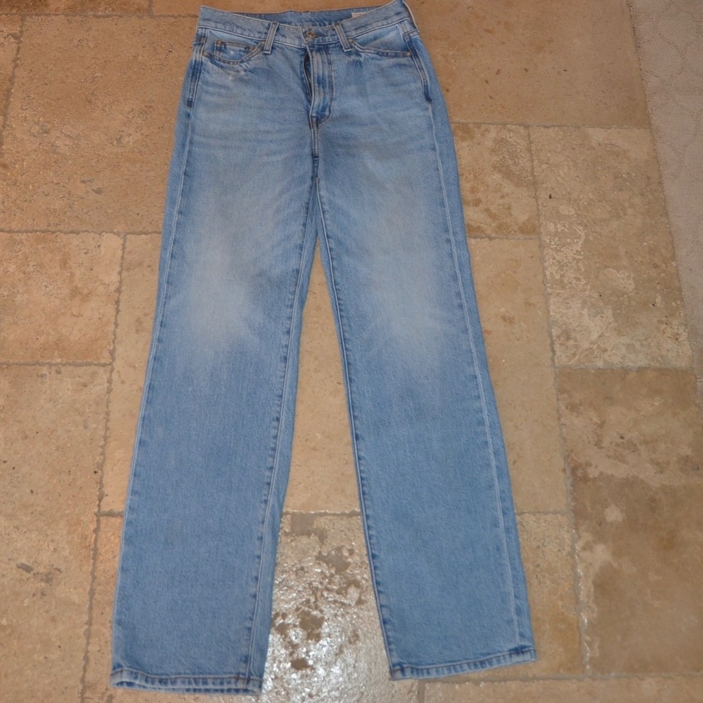 AYR The LaLa Distressed Jean